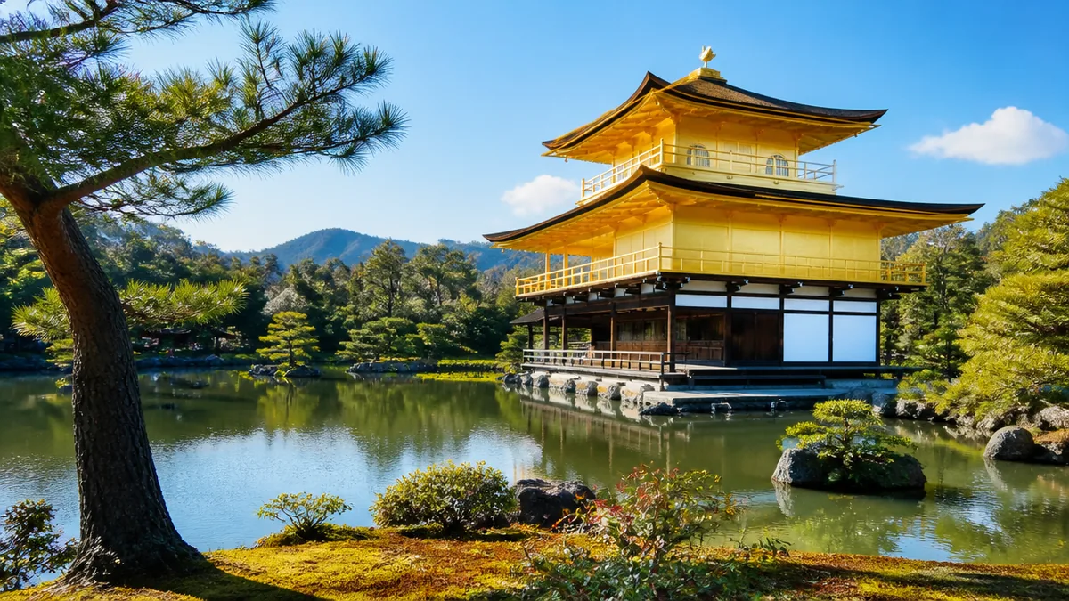 銀閣寺から金閣寺へは市バス204系統1本|土休日の102系統と30分早い開門の使い方のアイキャッチ画像